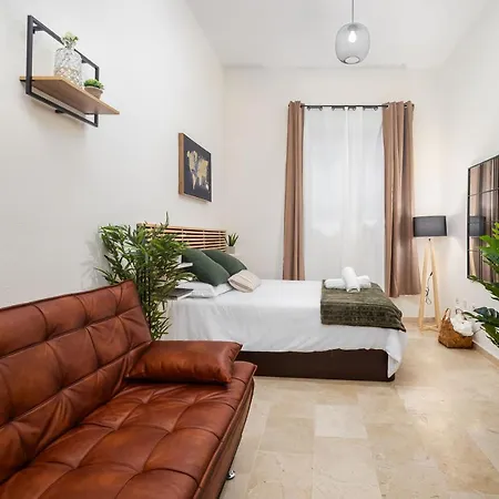 Central Studio Apartment * Μάλαγα
