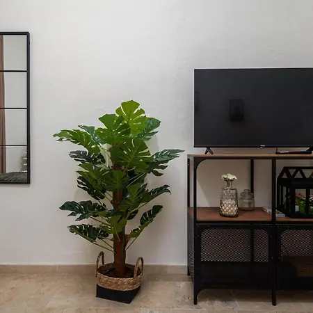 Central Studio Apartment * Μάλαγα